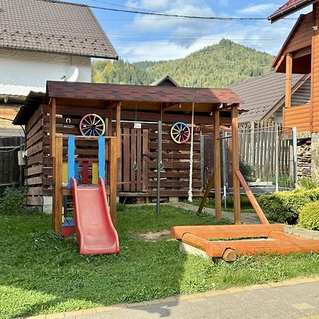 Hotel Aura Karpat Bukovel Exterior foto