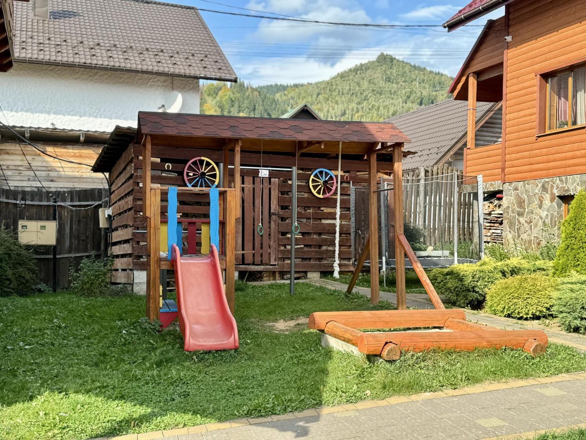 Hotel Aura Karpat Bukovel Exterior foto