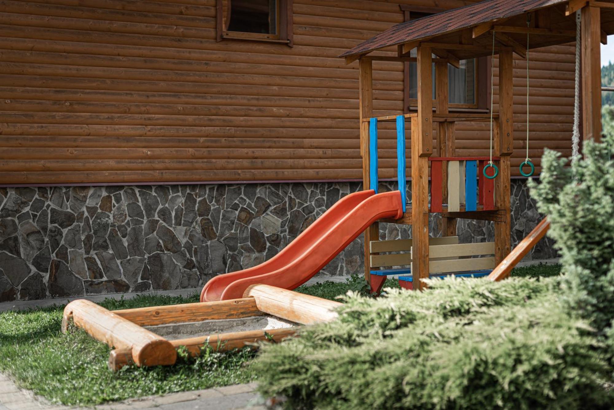 Hotel Aura Karpat Bukovel Exterior foto